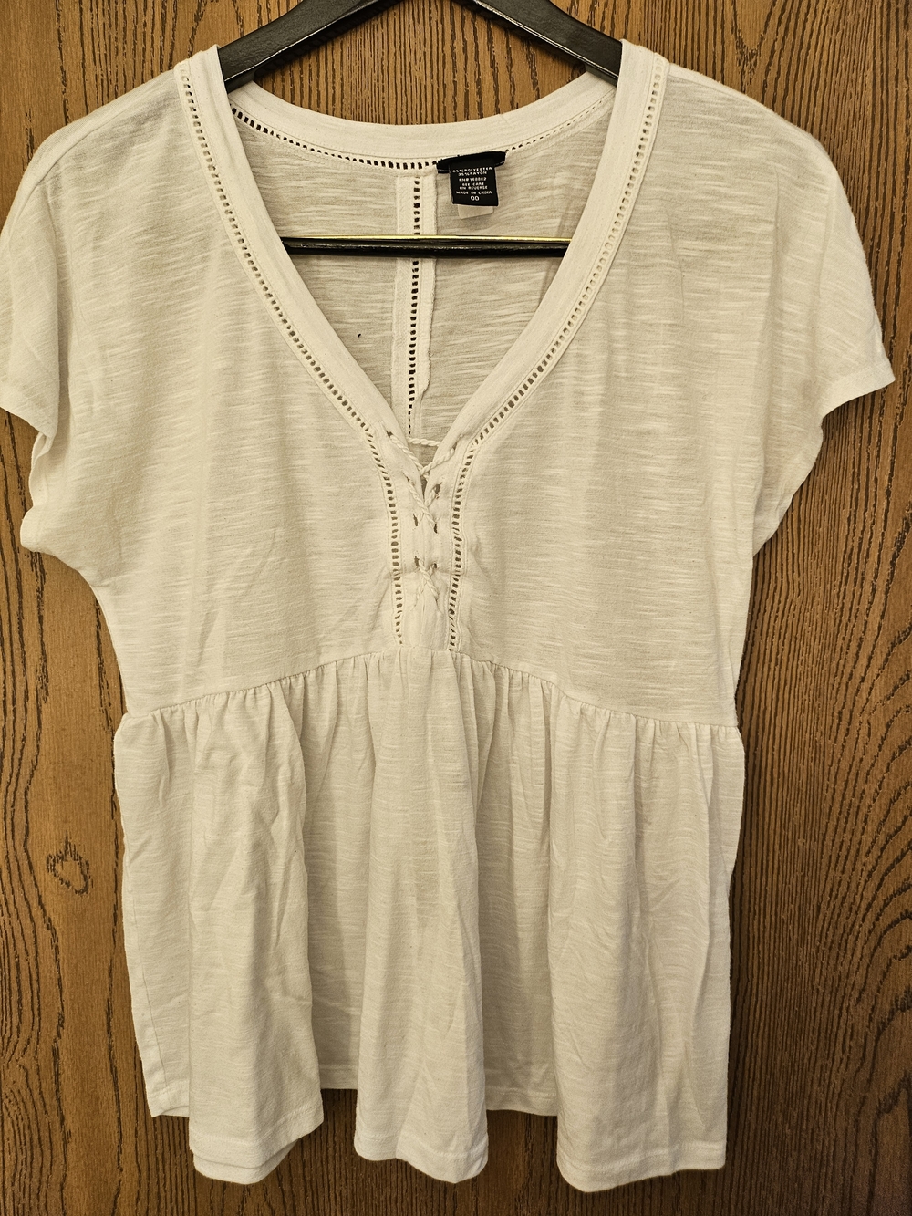 torrid Cream V-Neck Peplum Tunic with Lace Trim